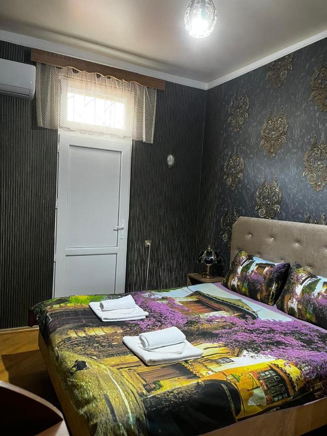 Hotel Sweet Memories à Koutaïssi Extérieur photo