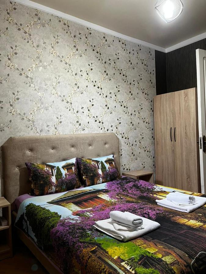 Hotel Sweet Memories à Koutaïssi Extérieur photo
