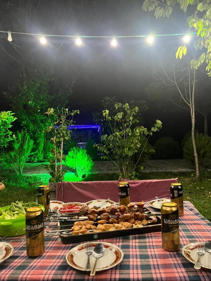 Hotel Sweet Memories à Koutaïssi Extérieur photo